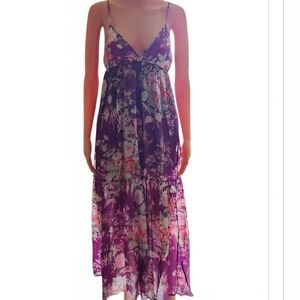 Chic Floral Maxi Dress in Purple